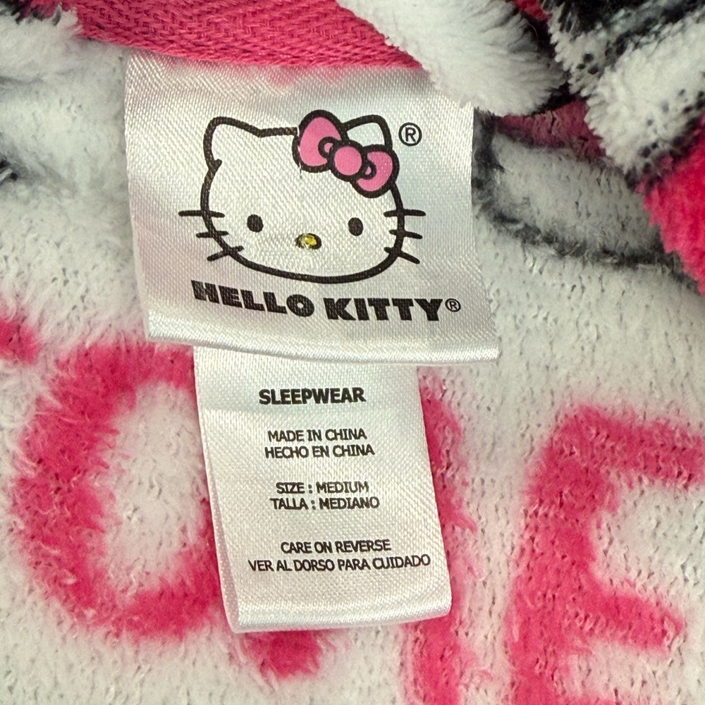 Sanrio Hello Kitty Plush Robe - Picture 4 of 4